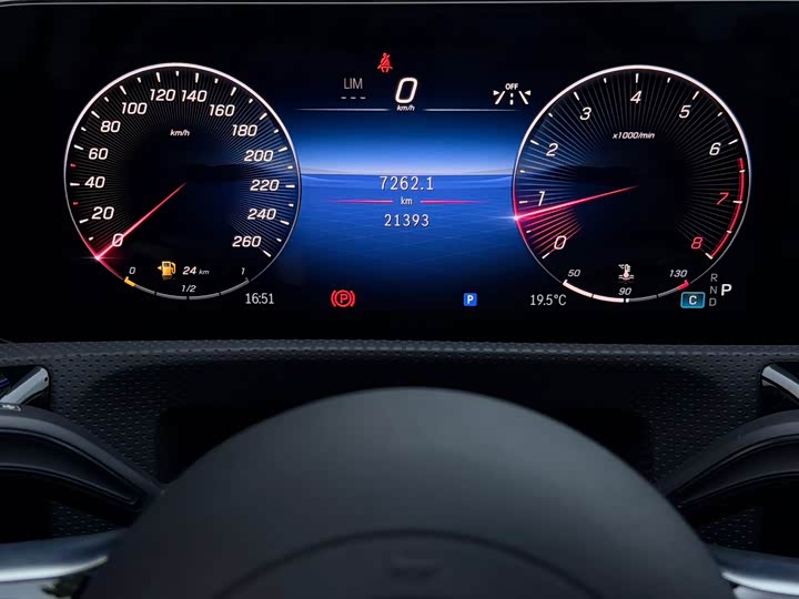 Фото 12 - Mercedes-Benz A-Class