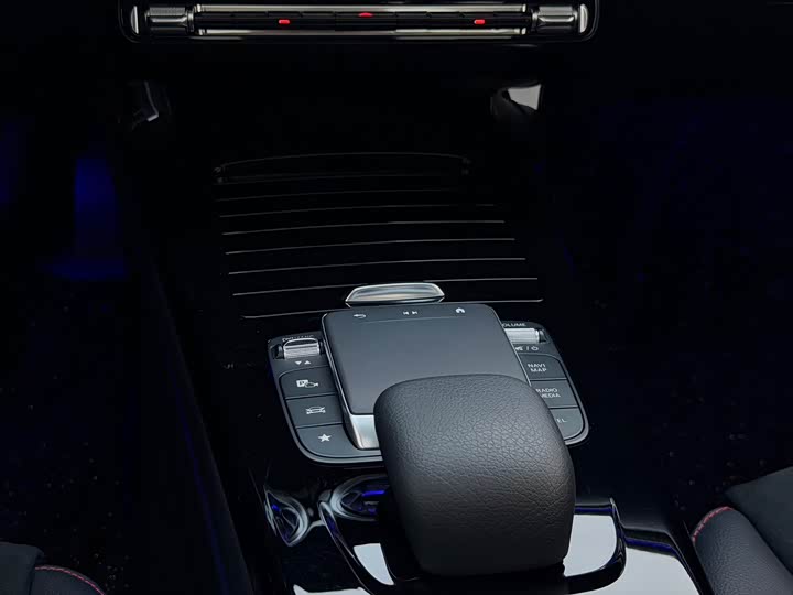 Фото 14 - Mercedes-Benz A-Class