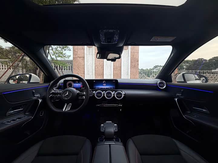 Фото 19 - Mercedes-Benz A-Class