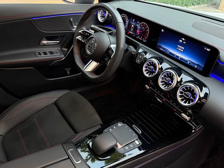 Фото 22 - Mercedes-Benz A-Class