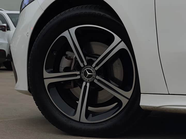 Фото 23 - Mercedes-Benz A-Class