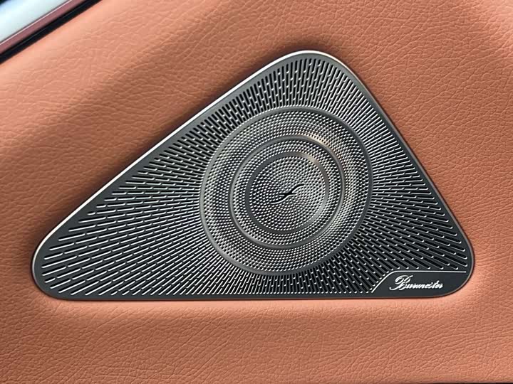 Фото 15 - Mercedes-Benz S-Class