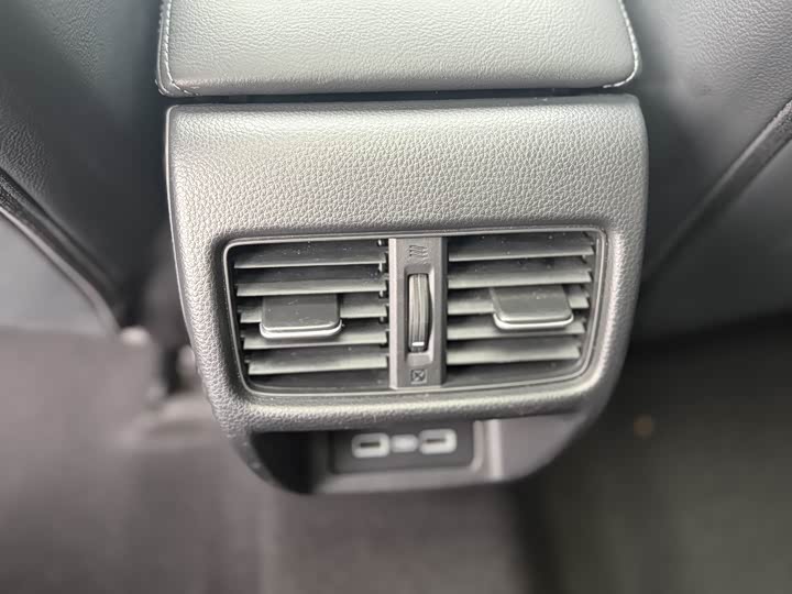 Фото 16 - Honda Civic