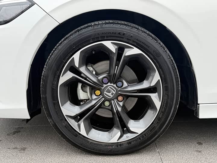 Фото 9 - Honda Civic