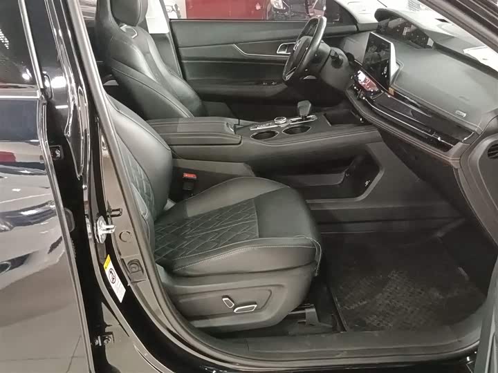 Фото 25 - Changan UNI-K