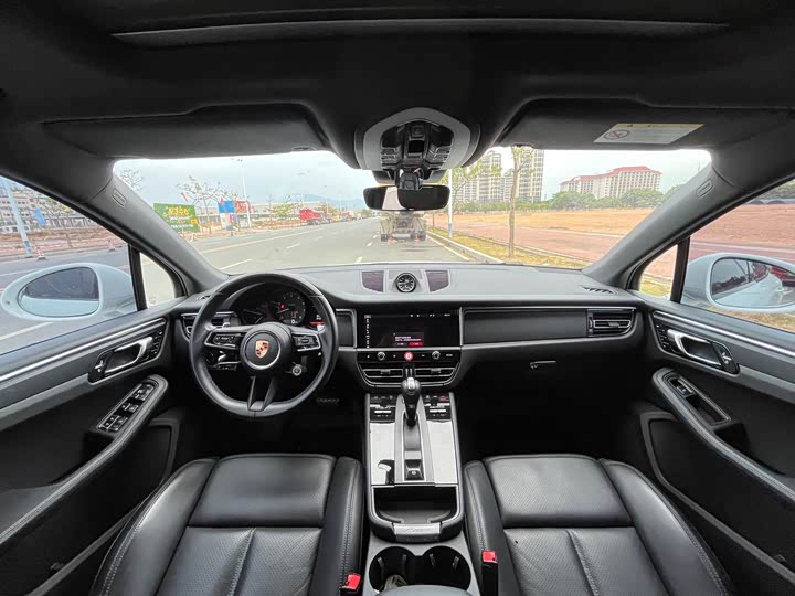 Фото 8 - Porsche Macan