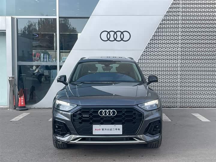 Фото 2 - Audi Q5L
