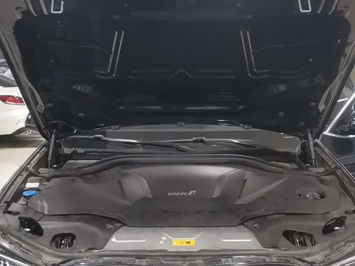 Фото 13 - BMW iX3