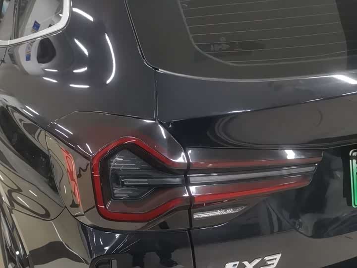 Фото 6 - BMW iX3