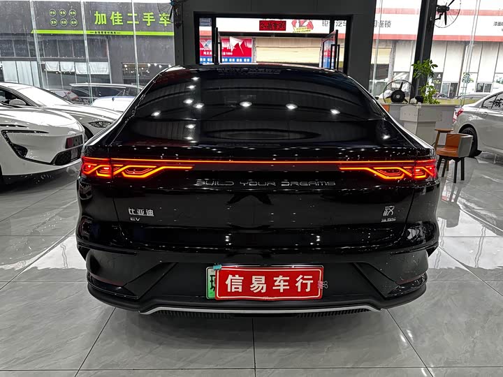 Фото 17 - BYD Han