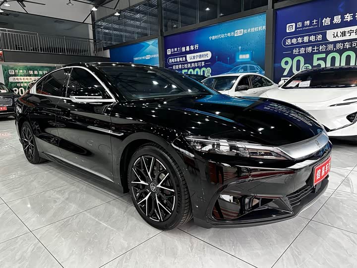 Фото 3 - BYD Han