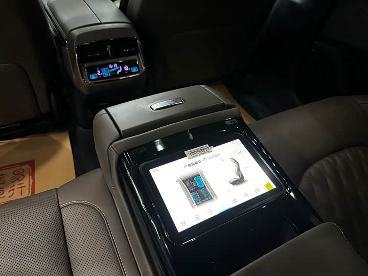 Фото 9 - BYD Han