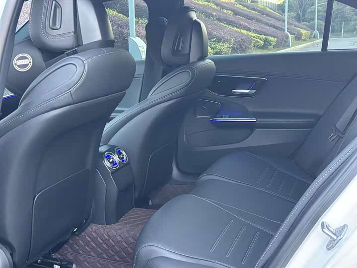 Фото 5 - Mercedes-Benz C-Class