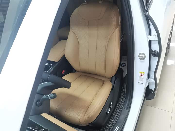 Фото 15 - BYD Song L DM-i Hybrid