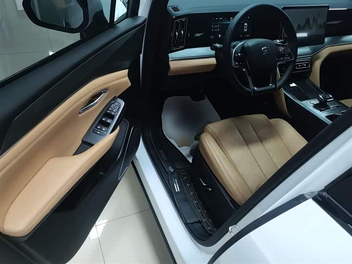 Фото 16 - BYD Song L DM-i Hybrid