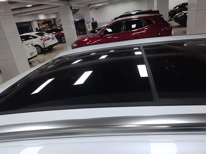 Фото 27 - BYD Song L DM-i Hybrid