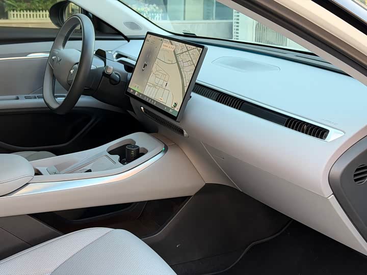 Фото 13 - XPeng Mona M03