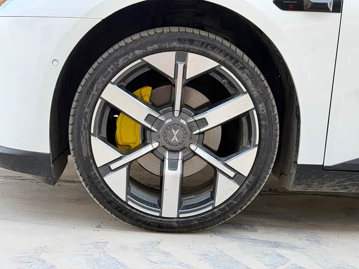 Фото 15 - XPeng Mona M03