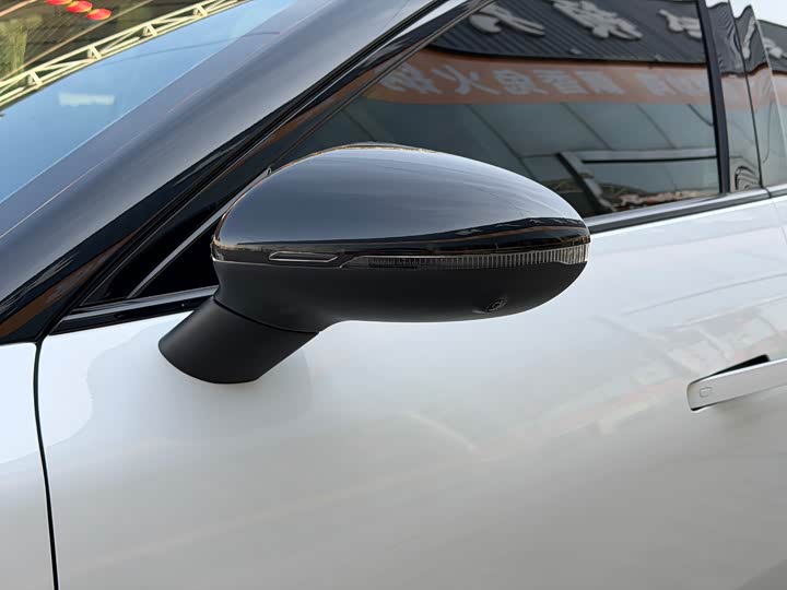 Фото 16 - XPeng Mona M03