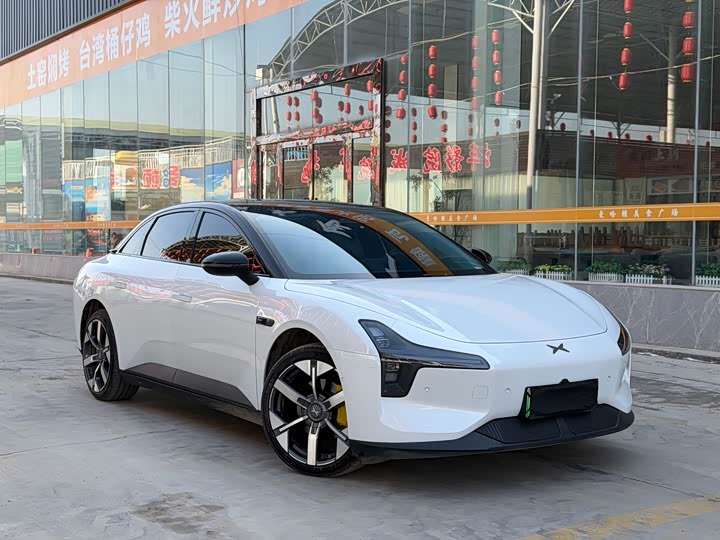 Фото 3 - XPeng Mona M03