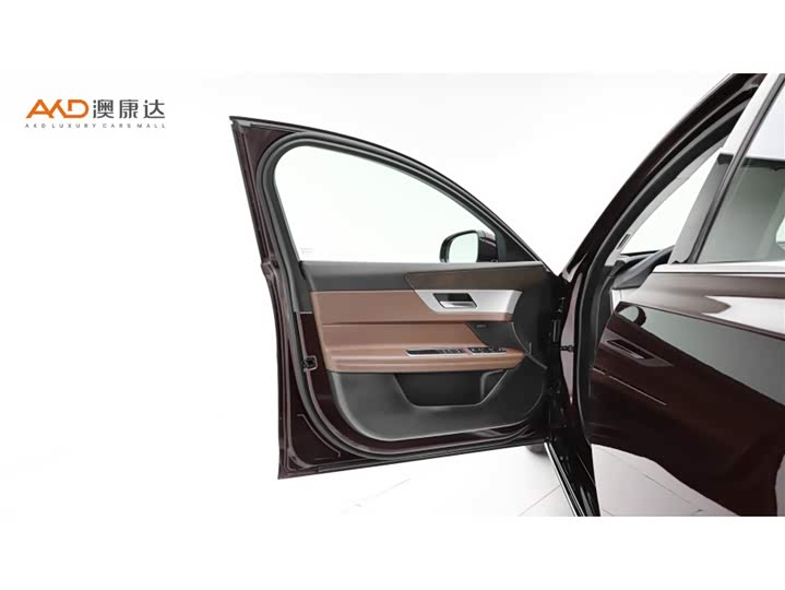 Фото 10 - Jaguar XF L