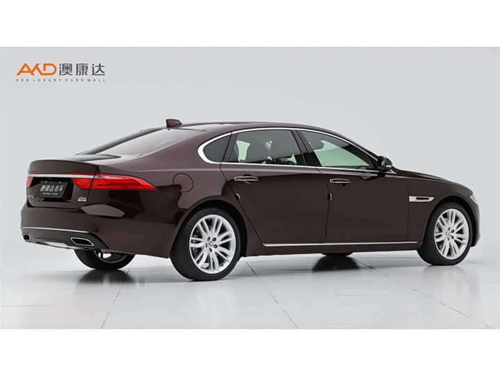 Фото 3 - Jaguar XF L