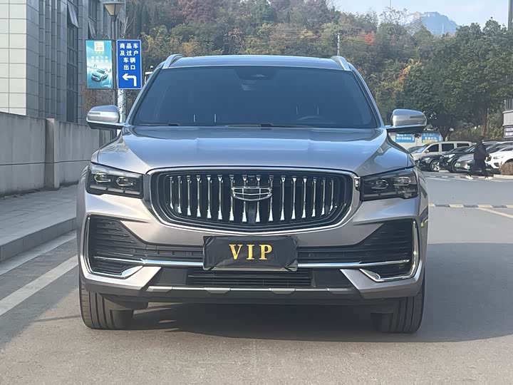 Фото 2 - Geely Monjaro