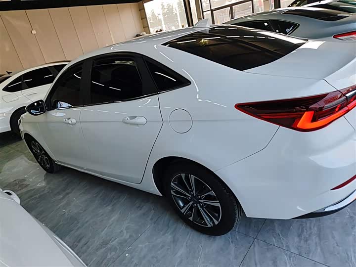 Фото 5 - Ford Escort