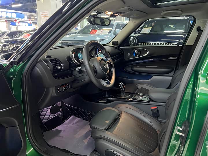 Фото 7 - Mini Clubman