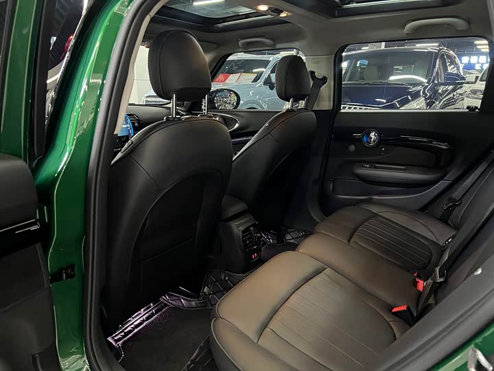 Фото 8 - Mini Clubman