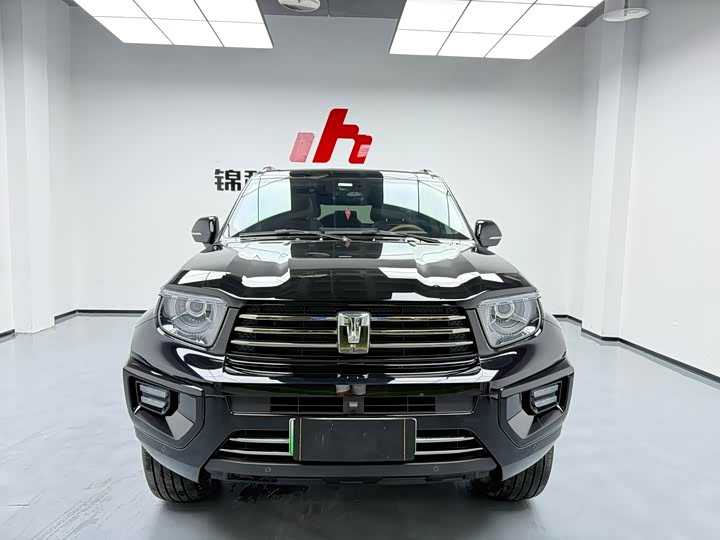 Фото 1 - Tank 700 Hybrid