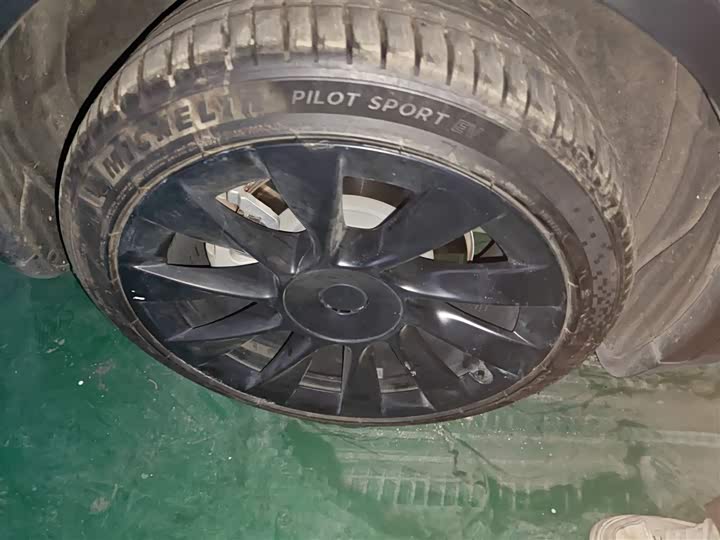 Фото 26 - Tesla Model Y