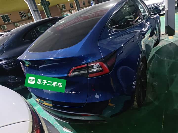 Фото 6 - Tesla Model Y