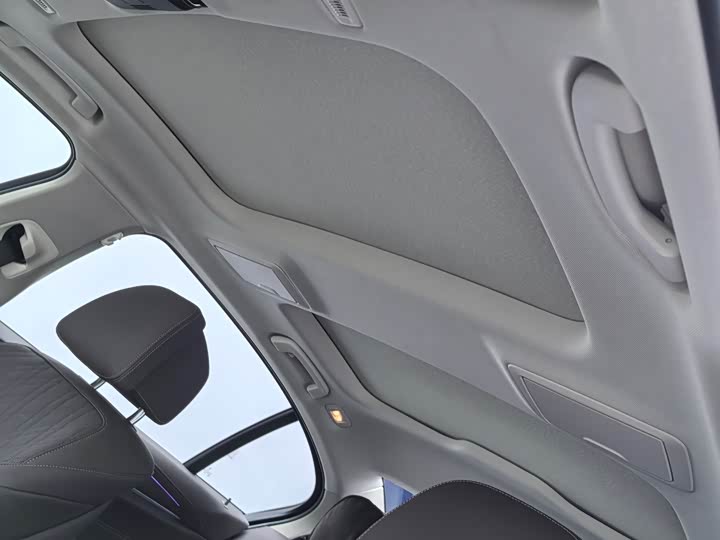 Фото 16 - BMW 5 Series