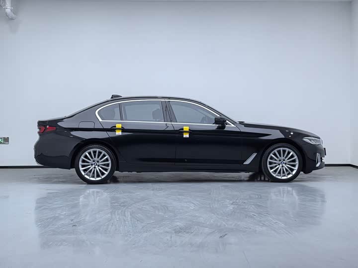 Фото 20 - BMW 5 Series