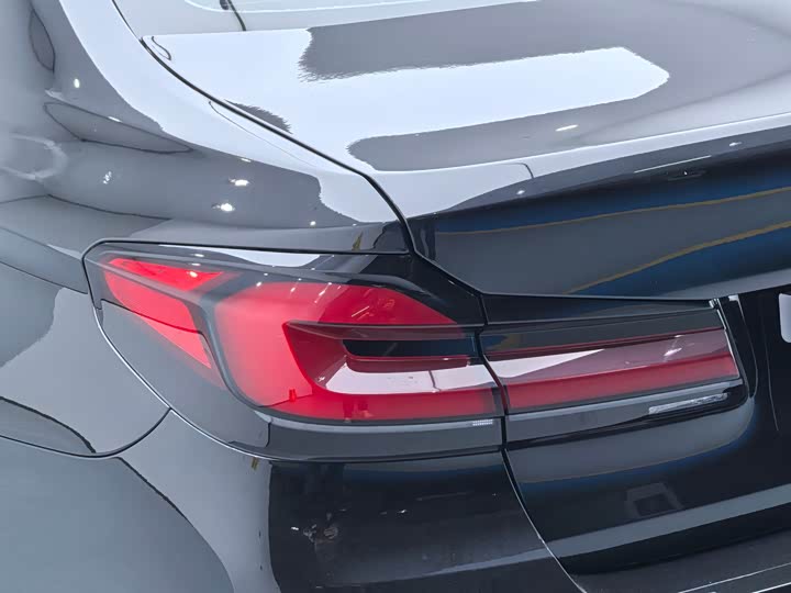 Фото 8 - BMW 5 Series