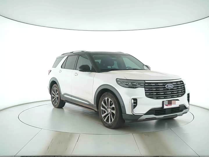 Фото 2 - Ford Explorer