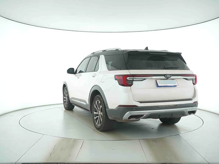 Фото 3 - Ford Explorer