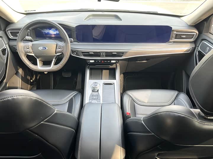 Фото 7 - Ford Explorer