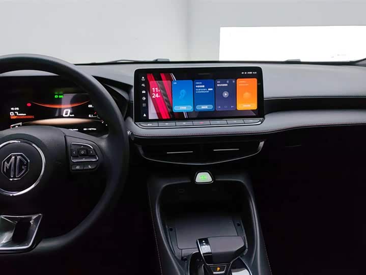 Фото 13 - MG Motor 5