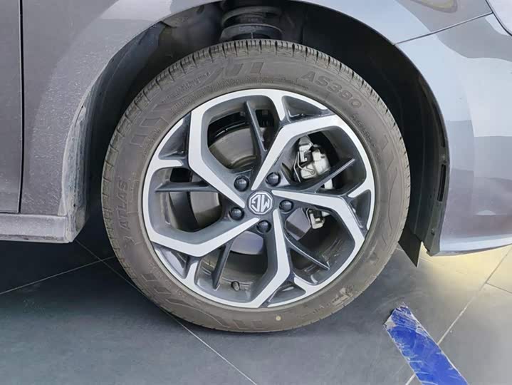 Фото 6 - MG Motor 5