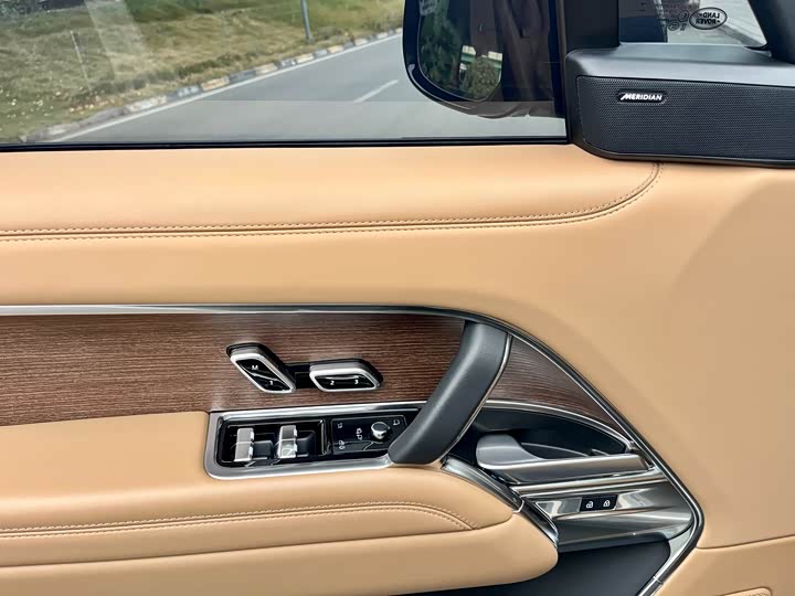 Фото 9 - Land Rover Range Rover