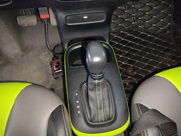 Фото 14 - Roewe Clever