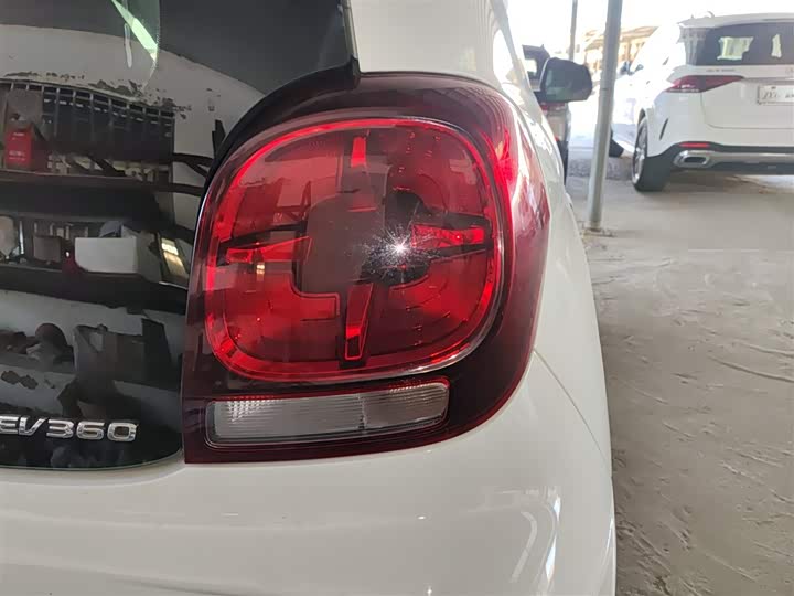 Фото 8 - Roewe Clever