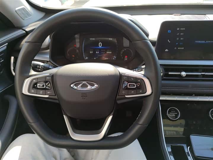 Фото 10 - Chery Tiggo 8