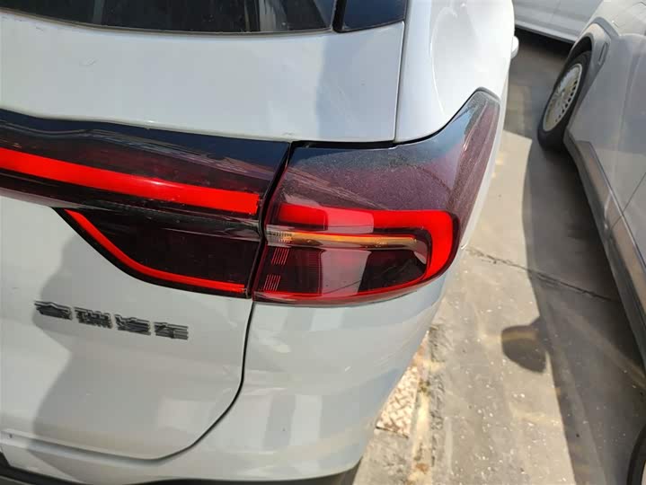 Фото 8 - Chery Tiggo 8