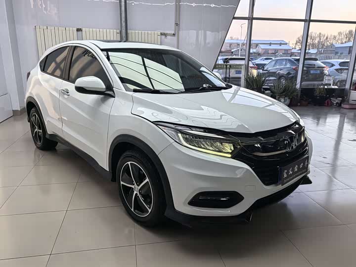 Фото 3 - Honda Vezel