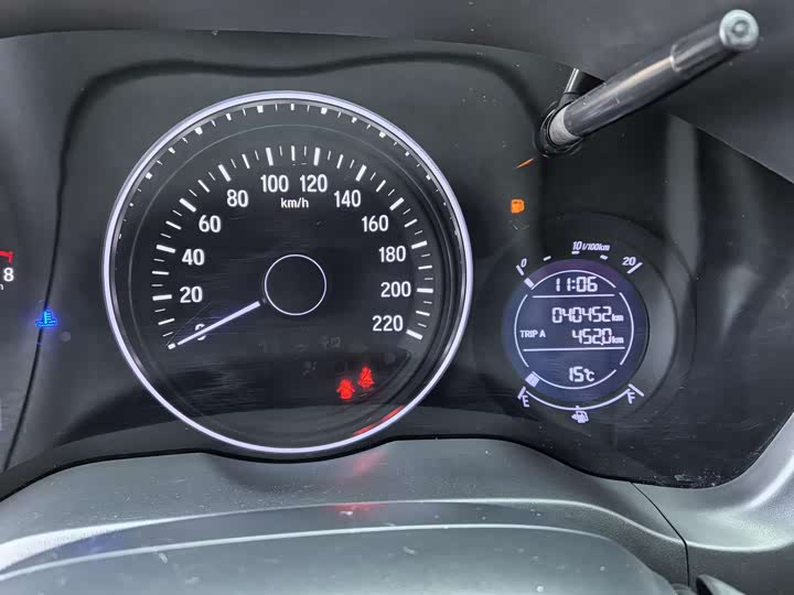 Фото 6 - Honda Vezel