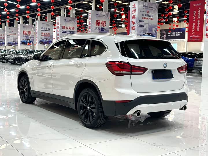 Фото 4 - BMW X1