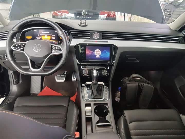 Фото 10 - Volkswagen Magotan